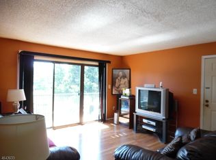 419 Lancaster Ct, Piscataway, NJ 08854
