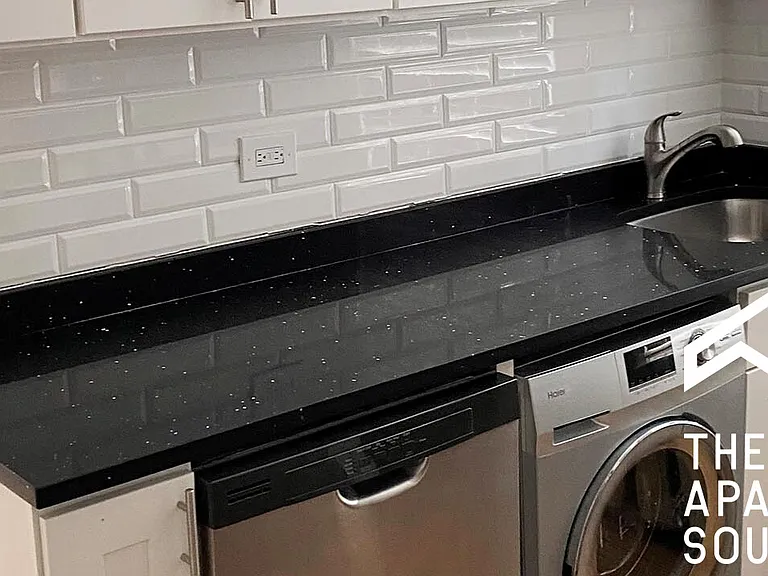 733 Elm St #302 — Photo 2