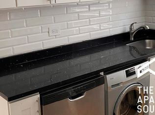 733 Elm St #302, Evanston, IL 60201