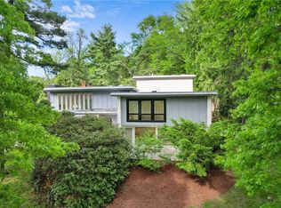 3413 Ridgewood Dr, Pittsburgh, PA 15235