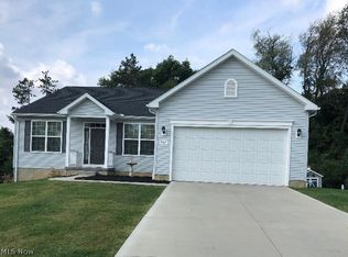 9967 Forest Valley Ln, Streetsboro, OH 44241