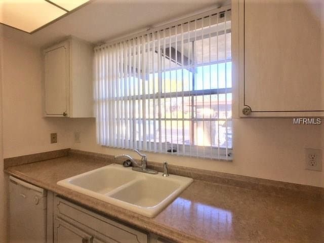 2nd image of 1701 Pinehurst Rd APT 11D
