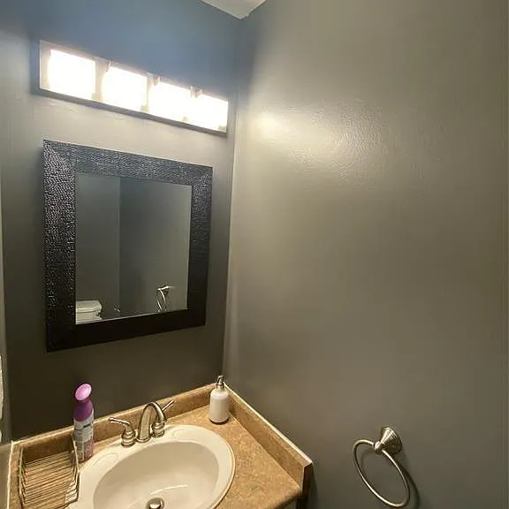 3925 Riverside Dr E — Photo 14
