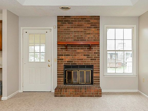 3rd image of 229 Marshall Dr