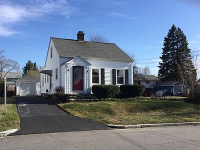 18 Michigan Rd, Worcester, MA, 01606