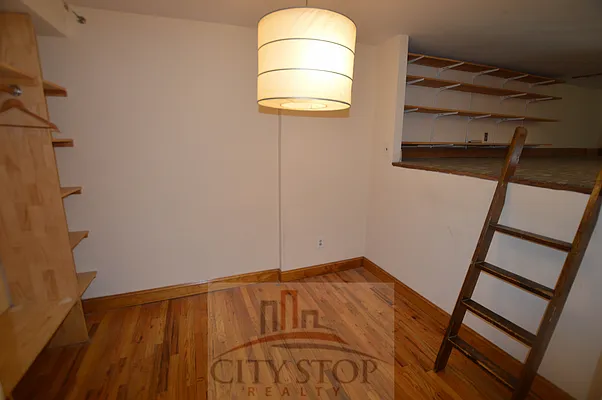 Rented by City Stop Realty | media 42