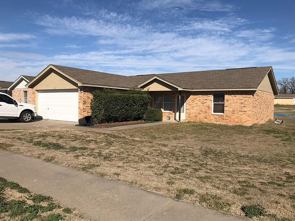 1st image of 212 Dean Ct