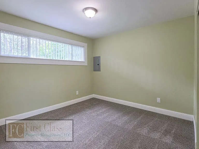 12345 SW Hall Blvd #30 — Photo 14