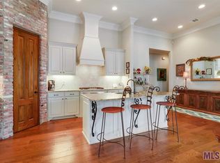 2136 Sugar Cane Ln, Baton Rouge, LA 70810