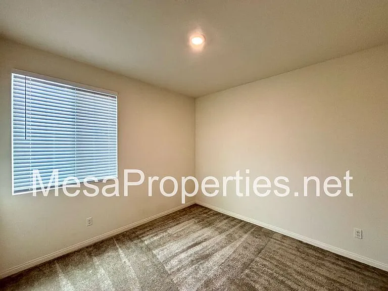 12594 Ava Loma St — Photo 16