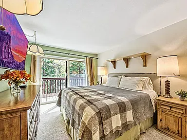 2nd floor bedroom