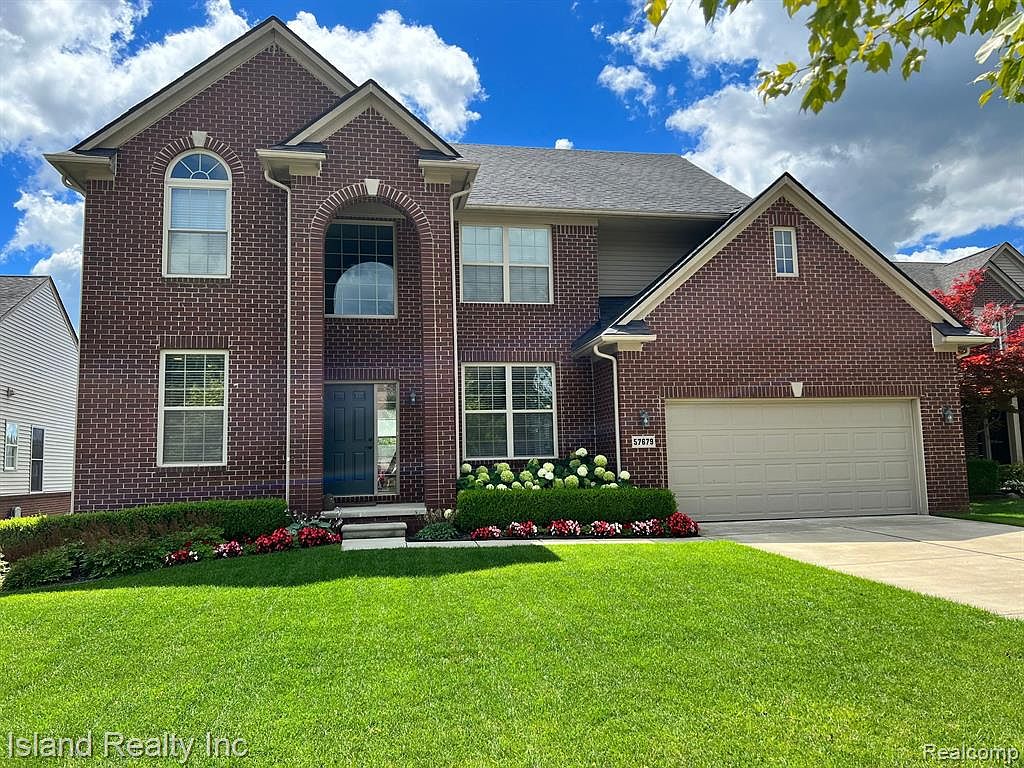 57679 Cider Mill Dr, New Hudson, MI 48165 Zillow