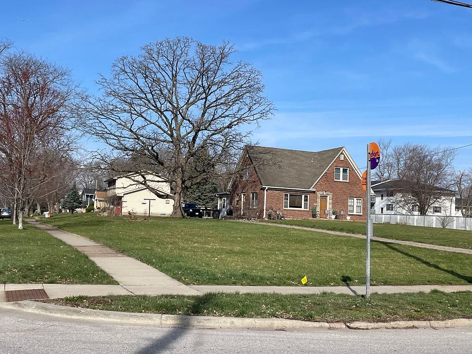 4204 Lower Beaver Rd, Des Moines, IA 50310 Zillow