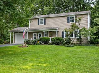 9 Colony Ln, Rochester, NY 14623