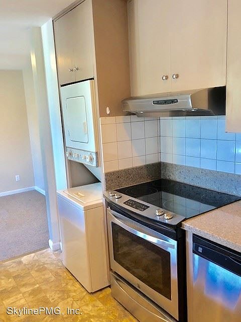 1st image of 2101 Carlmont Dr APT 208