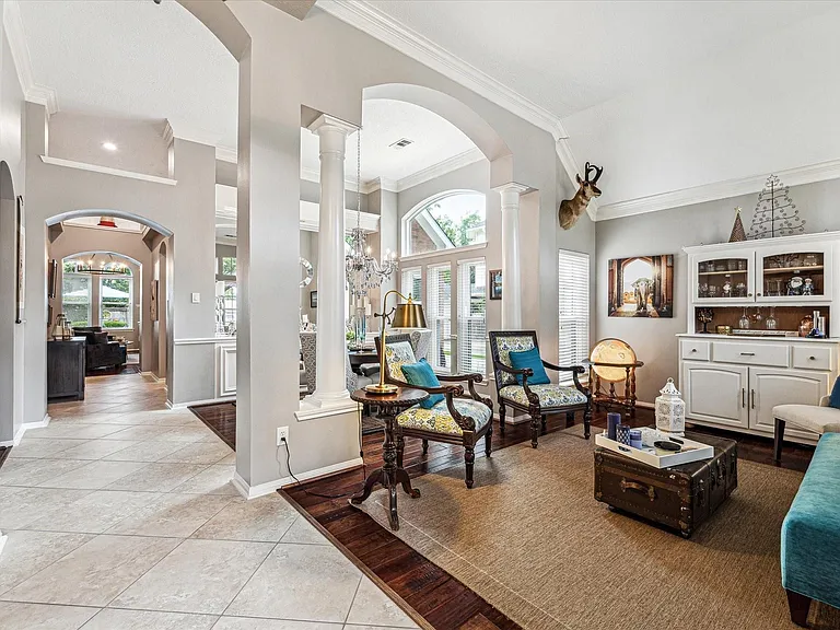 403 Airybrook Ln — Photo 6