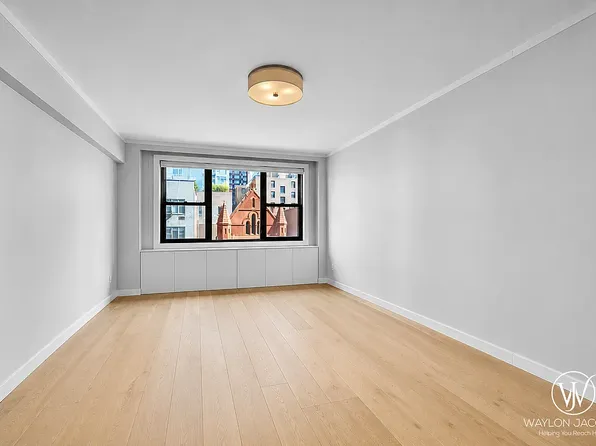 408 W 57th St APT 3L, New York, NY 10019