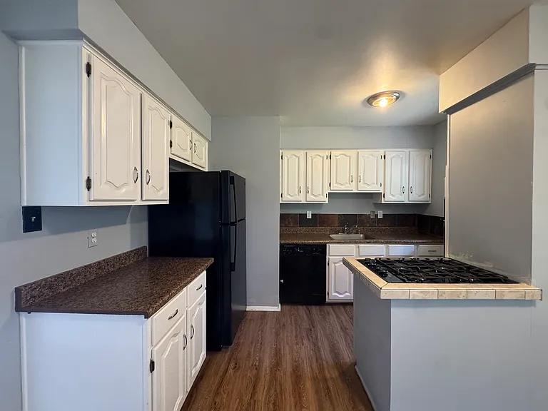 6404 Kaslo Ct — Photo 7