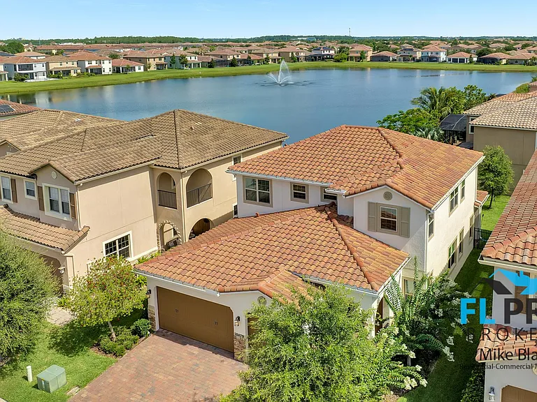 10479 Siddington Dr — Photo 20