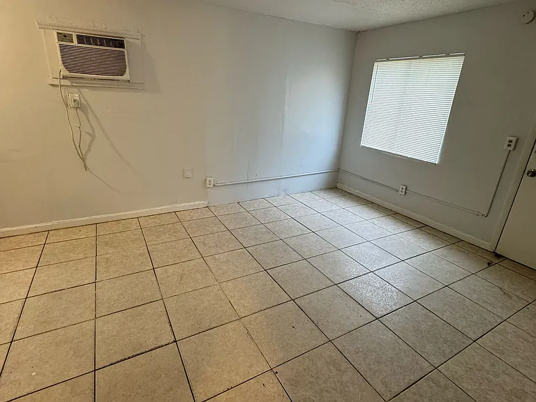 421 Jernigan Ave #0 — Photo 8