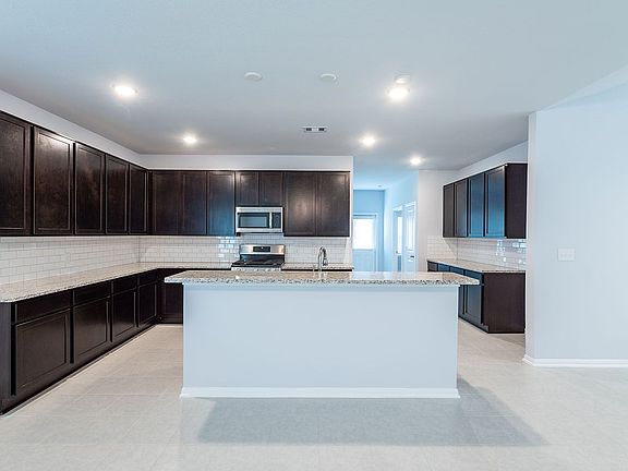 5th image of 8125 Ocean Jasper Ln