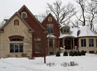 828 Stonebridge Rd, Frankfort, IL 60423