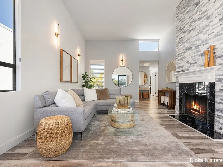 702 Portofino Ln — Photo 18