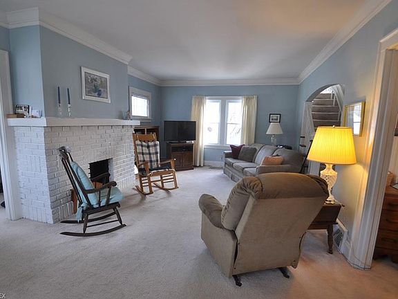 3rd image of 1655 Onondaga Ave