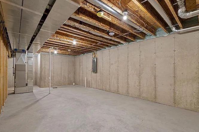 4890 Romaine Rd — Photo 14
