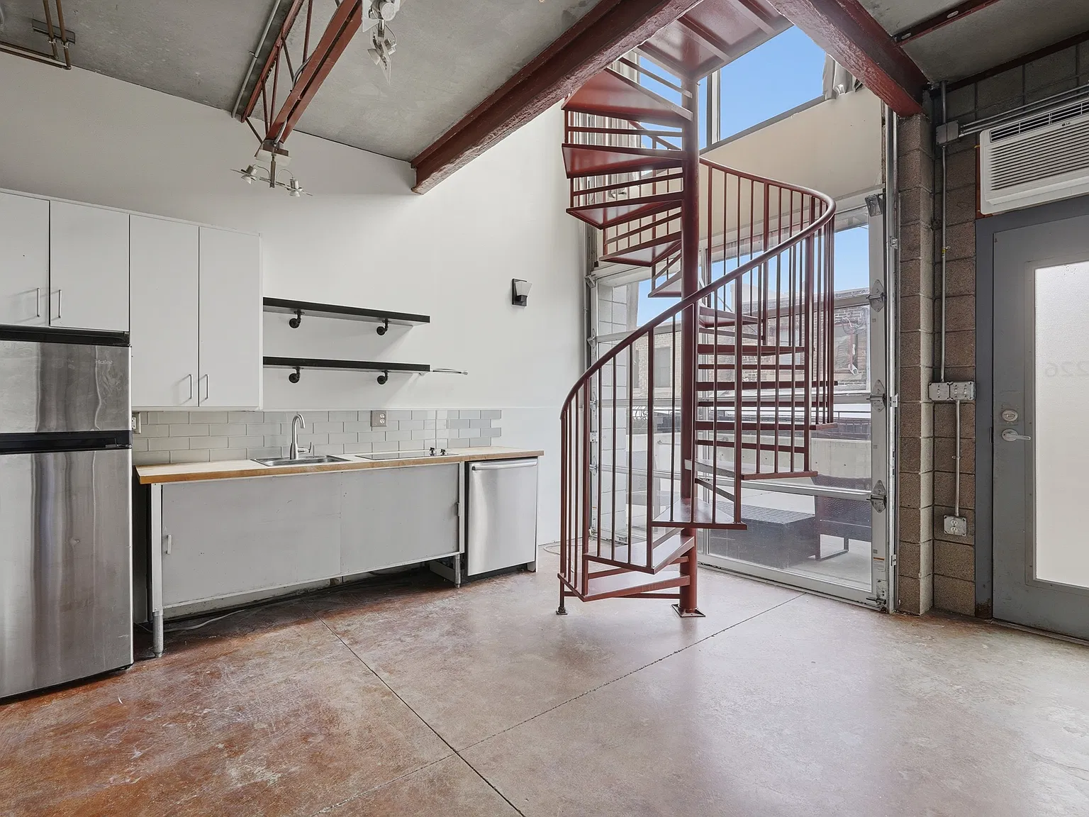 1 bed, 365 sqft, $1,375 — Photo 2