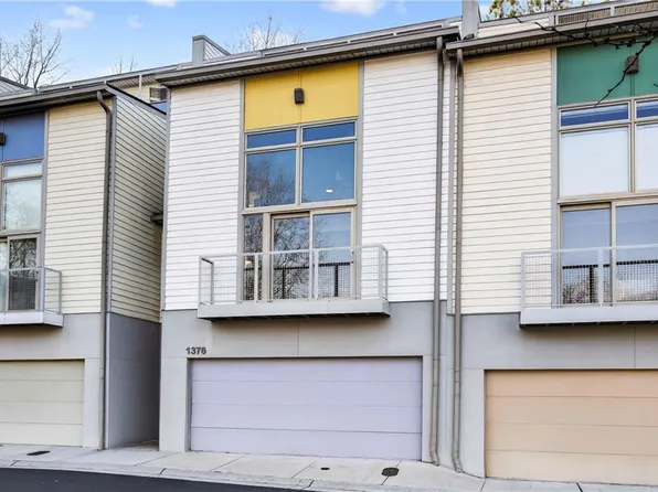 1376 Stirling Cir NW, Atlanta, GA 30318