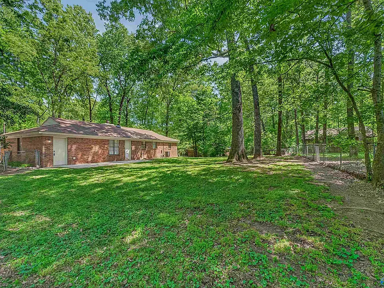 124 W Emert Rd — Photo 25