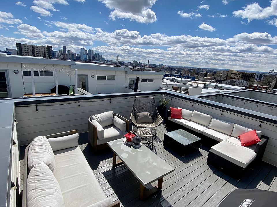 Rooftop deck with gas grill