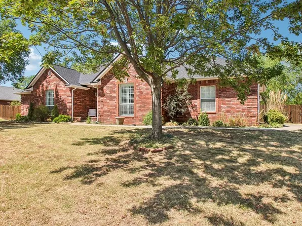 504 Pool Ln, Shawnee, OK 74801