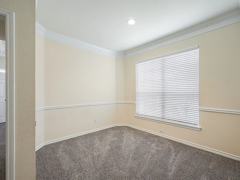 Lake Pointe Apts — Photo 19