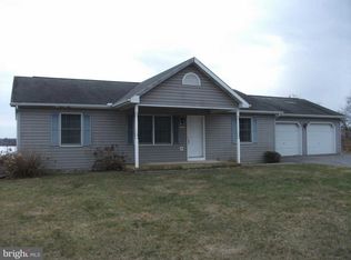 5548 Roxbury Rd, Shippensburg, PA 17257