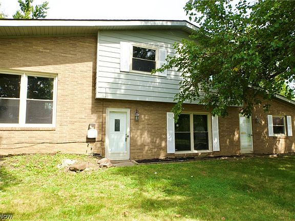 2nd image of 1426 W 39th St