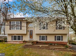 7510 Regency Glen Dr, Fredericksburg, VA