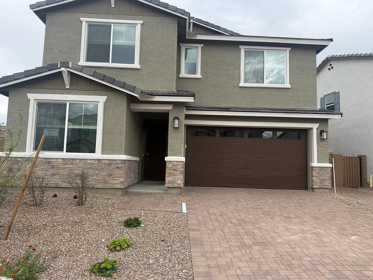 4 bed, 2546 sqft, $2,600 — Photo 1