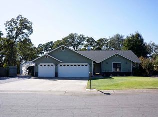 6796 Tucker Ln, Redding, CA 96002