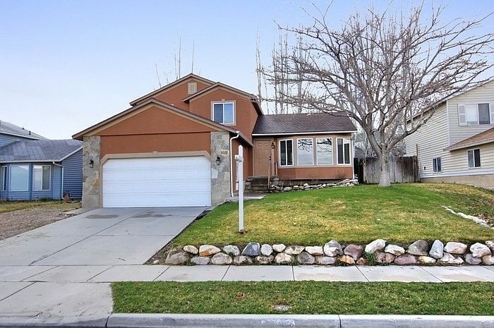 1st image of 6022 S Park Wood Dr