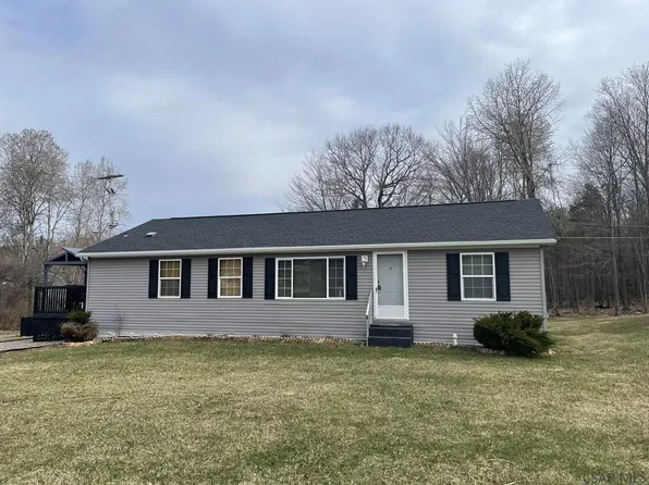 148 Sherry Ln, Windber, PA 15963
