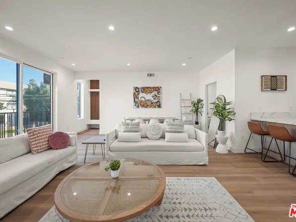 13694 Erwin St, Van Nuys, CA 91401
