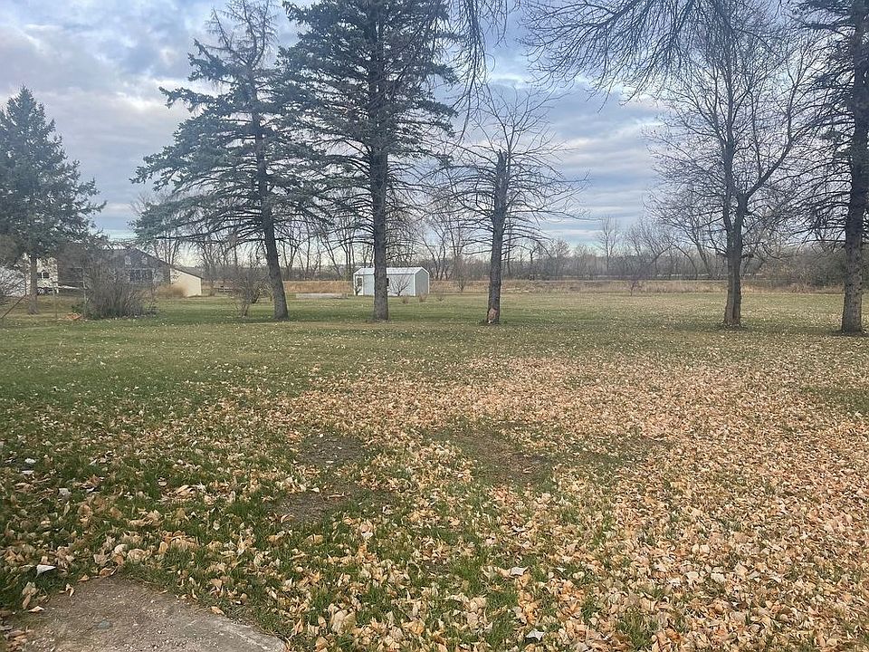 131 1st St, Roscoe, MN 56371 Zillow