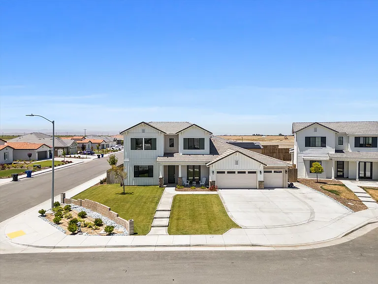 815 Gilsum Ct — Photo 46