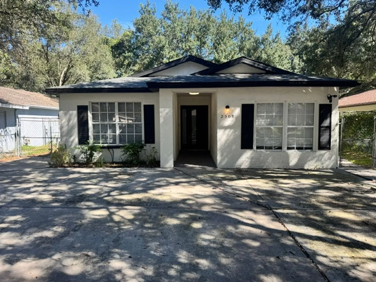Newly Remodeled 4 bedroom home. — Photo 2
