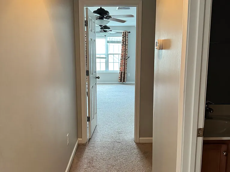 207 Bennington Dr — Photo 31