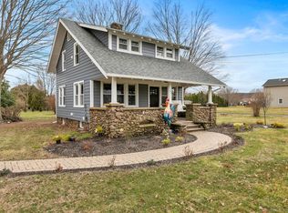 118 Arrowdale Rd, North Haven, CT 06473