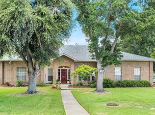 3817 Lake Winnipeg Dr, Harvey, LA 70058