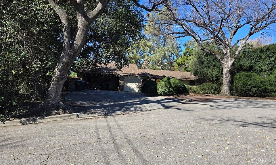 1st image of 5572 Electric Ave
